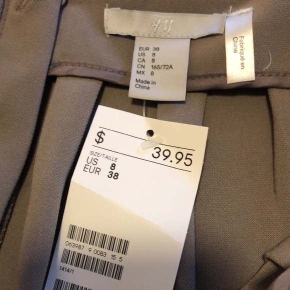 H&M size 8 skirt. Mid brown colour with purple undertone. - Picture 4 of 6